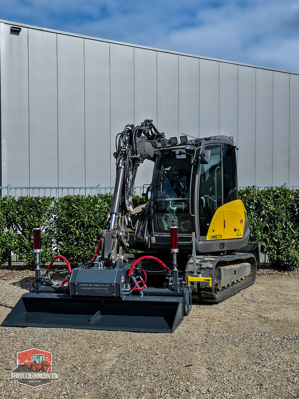 TDB Combi Leveller type Excavator