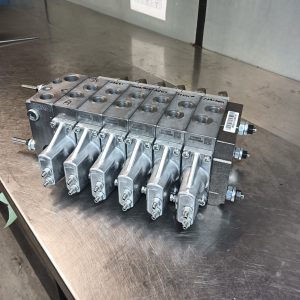 Hydrauliekblok samenstellen