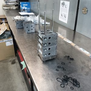 Hydrauliekblok samenstellen